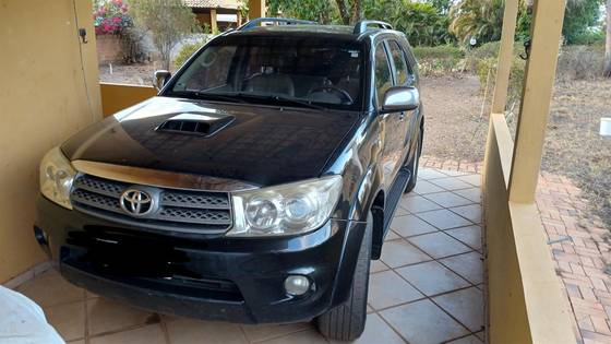 TOYOTA HILUX SW4 3.0 SRV 4X4 7 LUGARES 16V TURBO INTERCOOLER DIESEL 4P AUTOMÁTICO